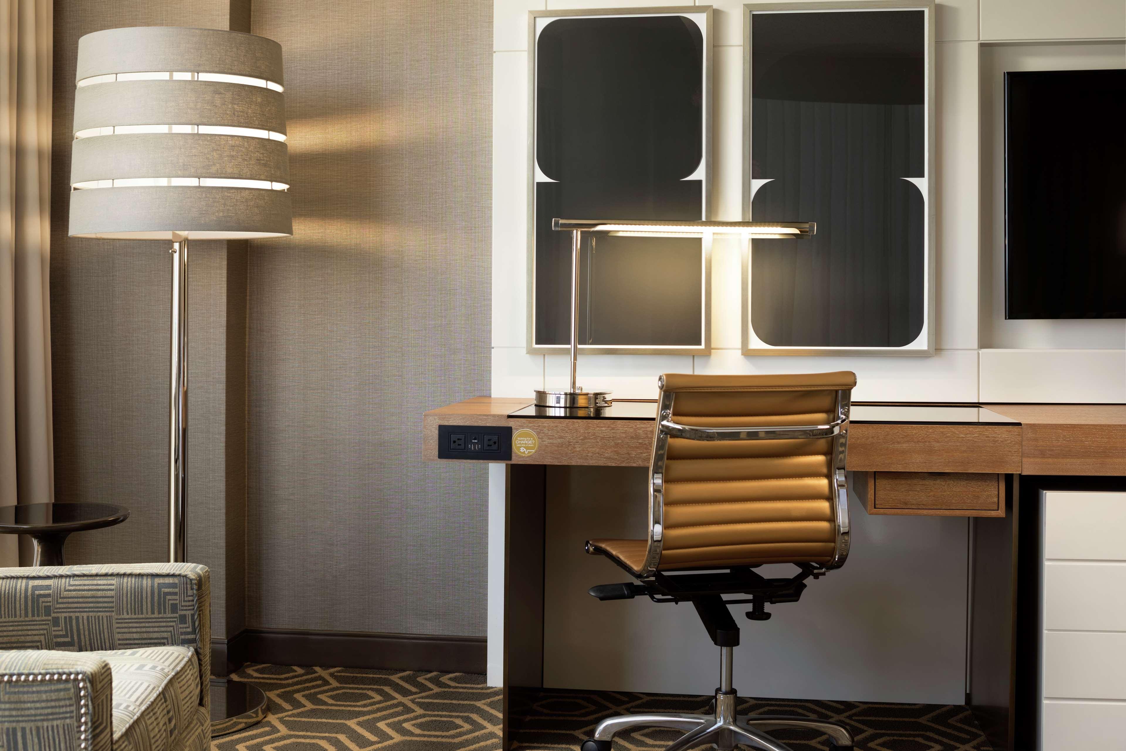 Doubletree By Hilton Hotel Dallas Campbell Centre Buitenkant foto
