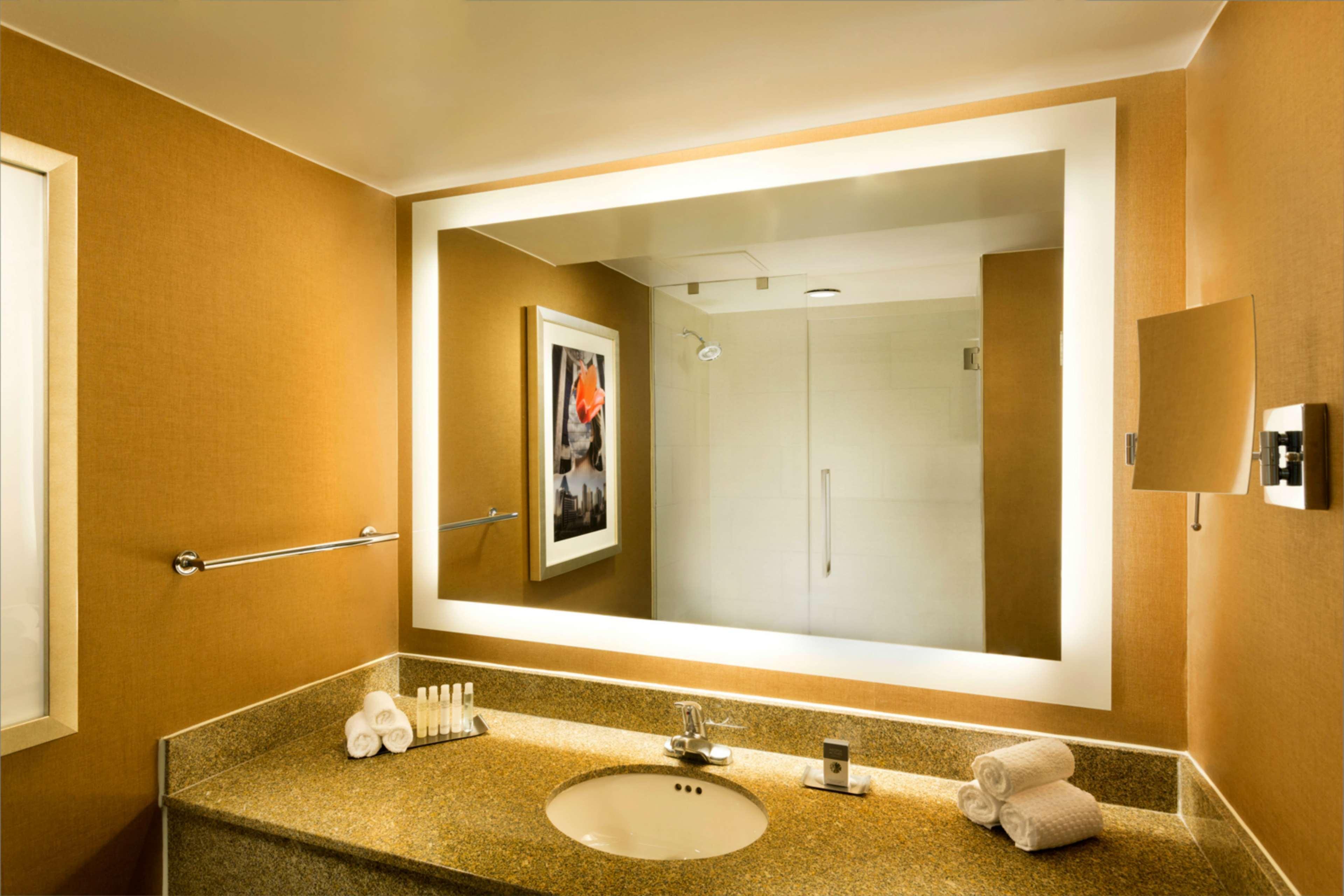 Doubletree By Hilton Hotel Dallas Campbell Centre Buitenkant foto