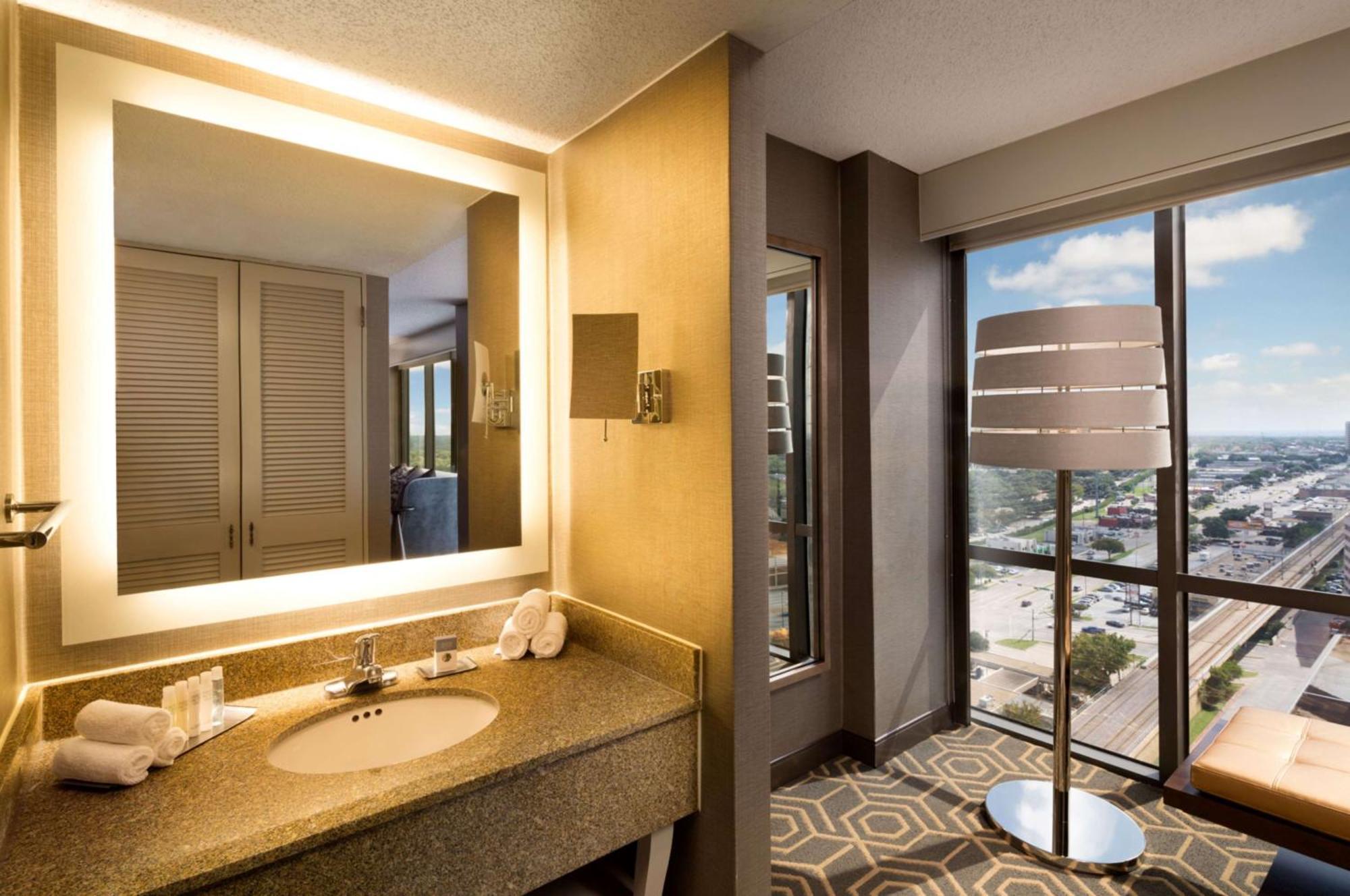 Doubletree By Hilton Hotel Dallas Campbell Centre Buitenkant foto