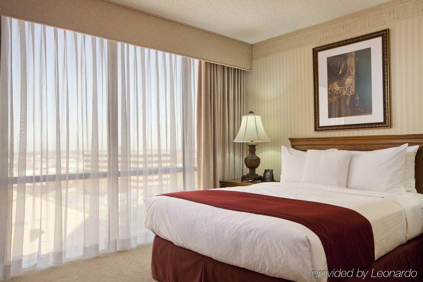Doubletree By Hilton Hotel Dallas Campbell Centre Kamer foto