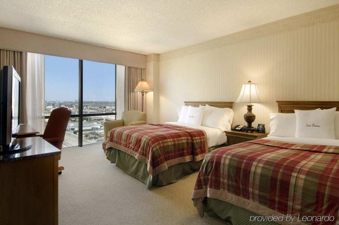 Doubletree By Hilton Hotel Dallas Campbell Centre Kamer foto